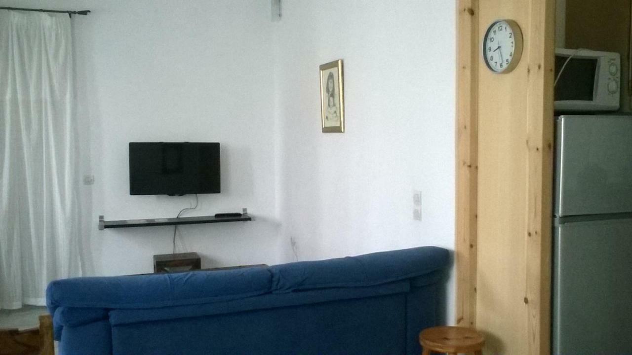 Nireos Proteos 20 Lägenhet Rafína Exteriör bild